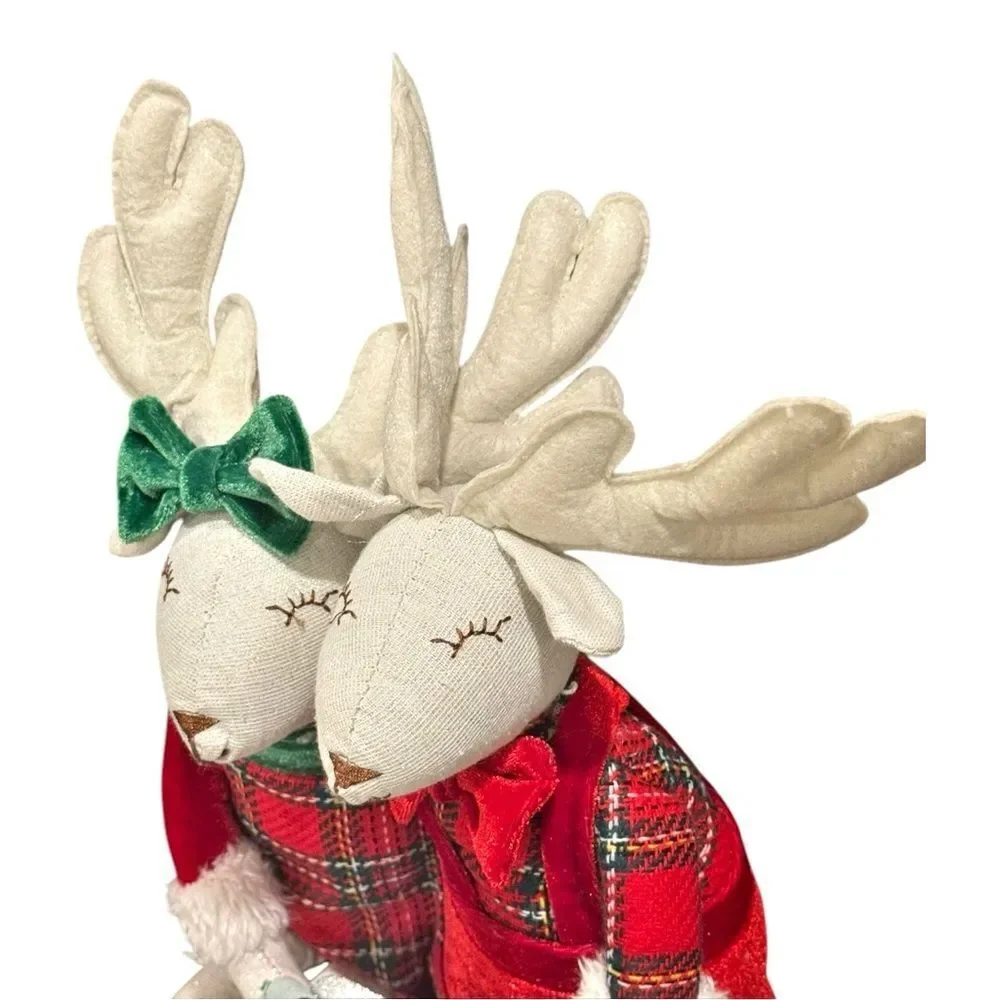 Christmas Shelf Sitter Decorative Stuffed Pair of Cute Reindeer with Wreath. - Picture 3 of 4